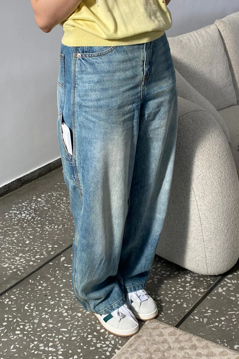 Baggy Balloon Fit Jeans - Image 6