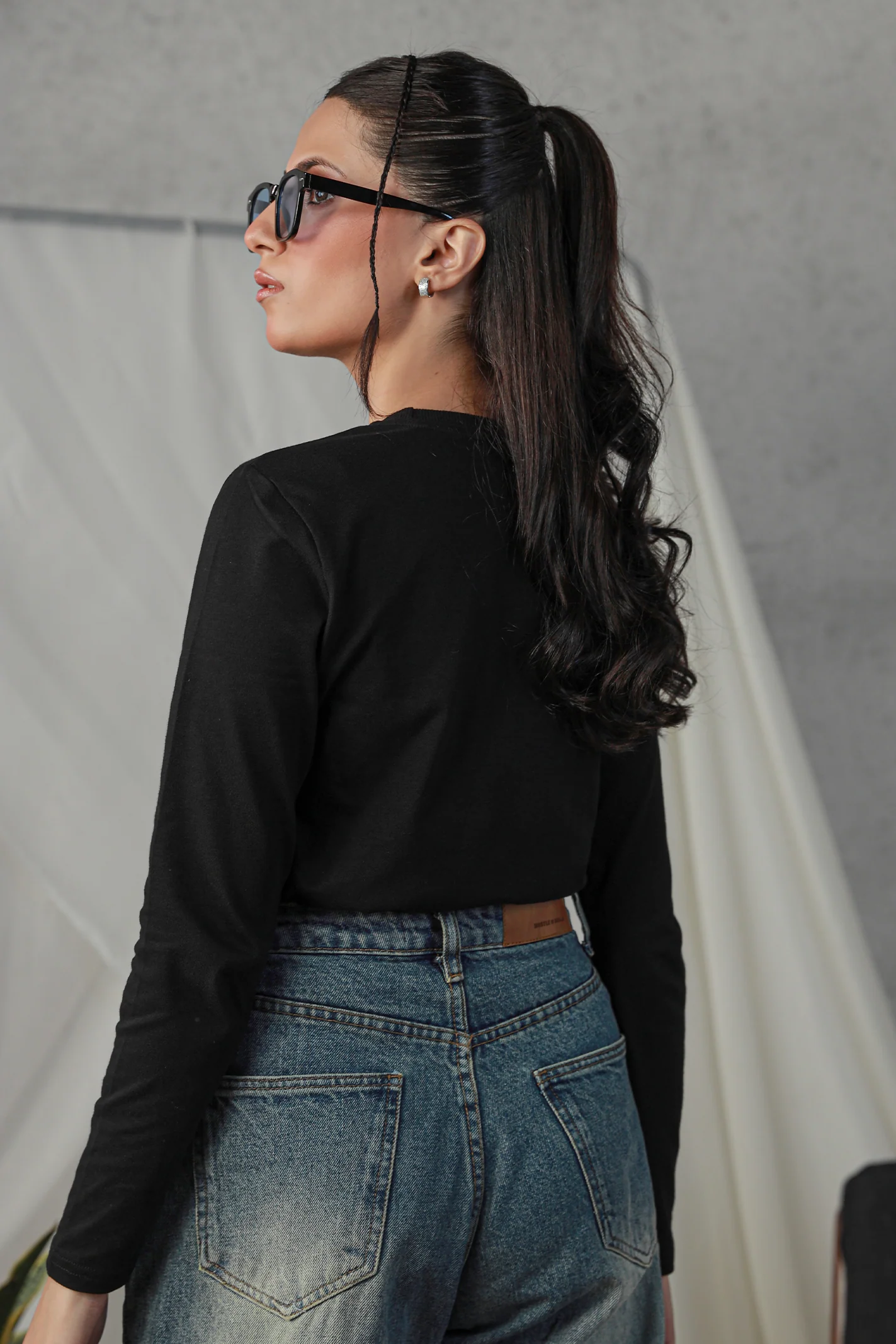 Full Sleeves Tee - Black - Image 3