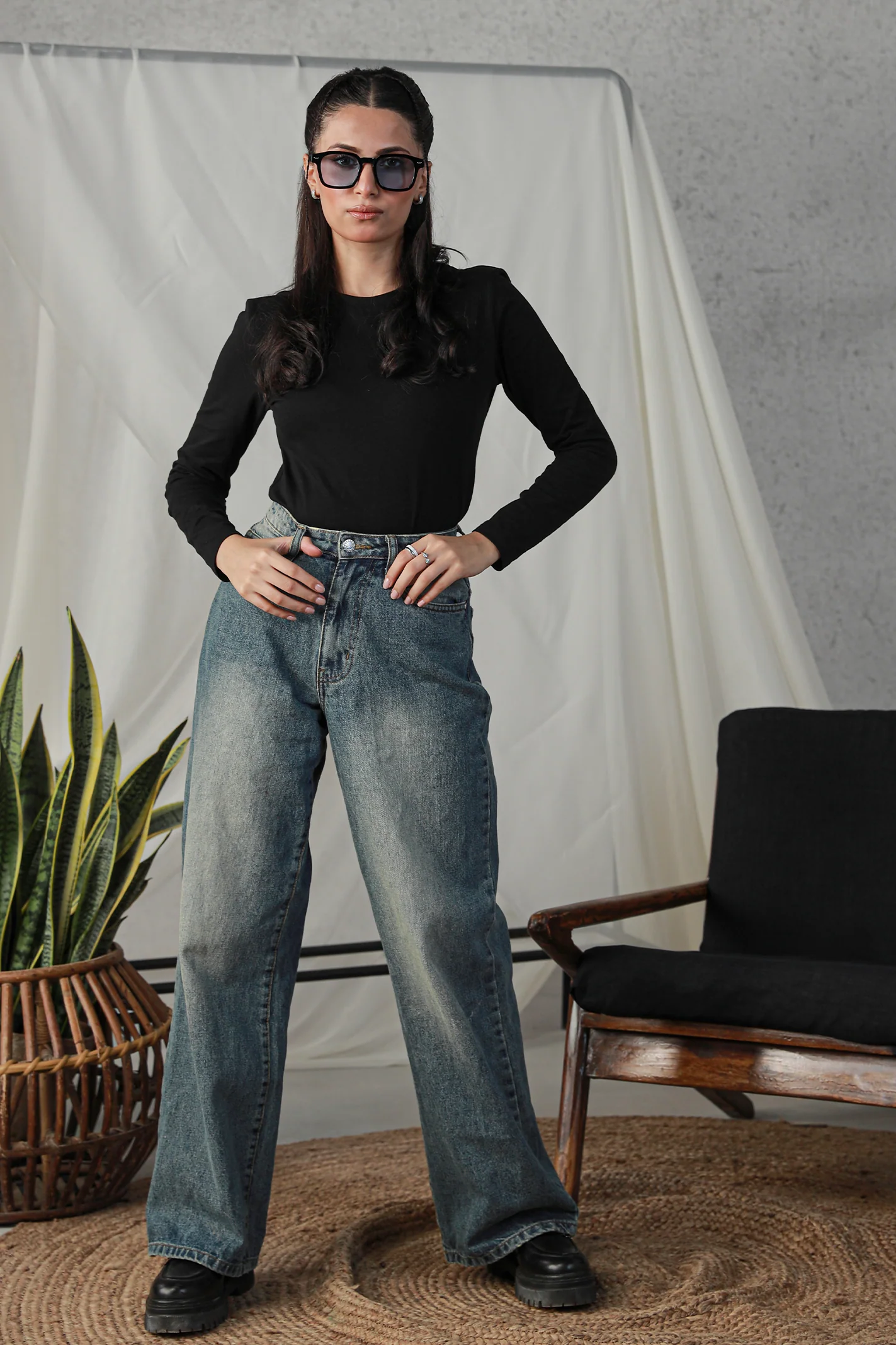 Full Sleeves Tee - Black - Image 5