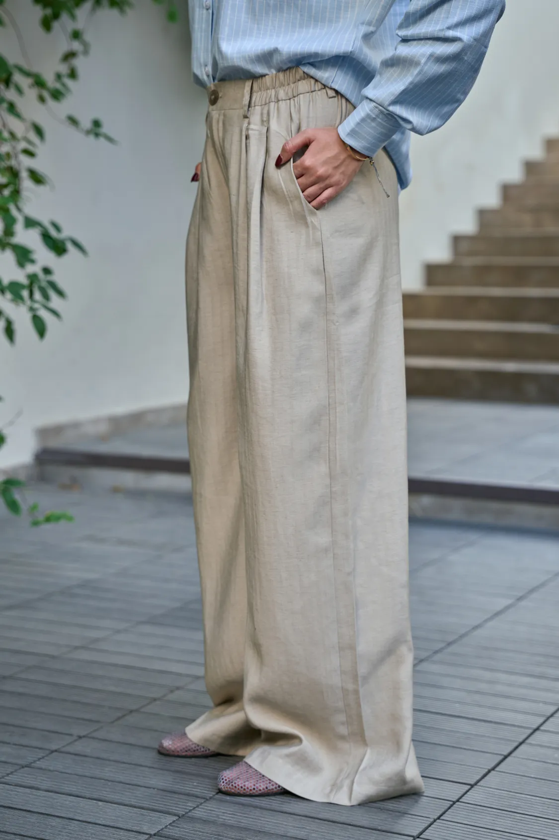 Brown Button Down Shirt - Beige Wide Linen Pants - Image 4