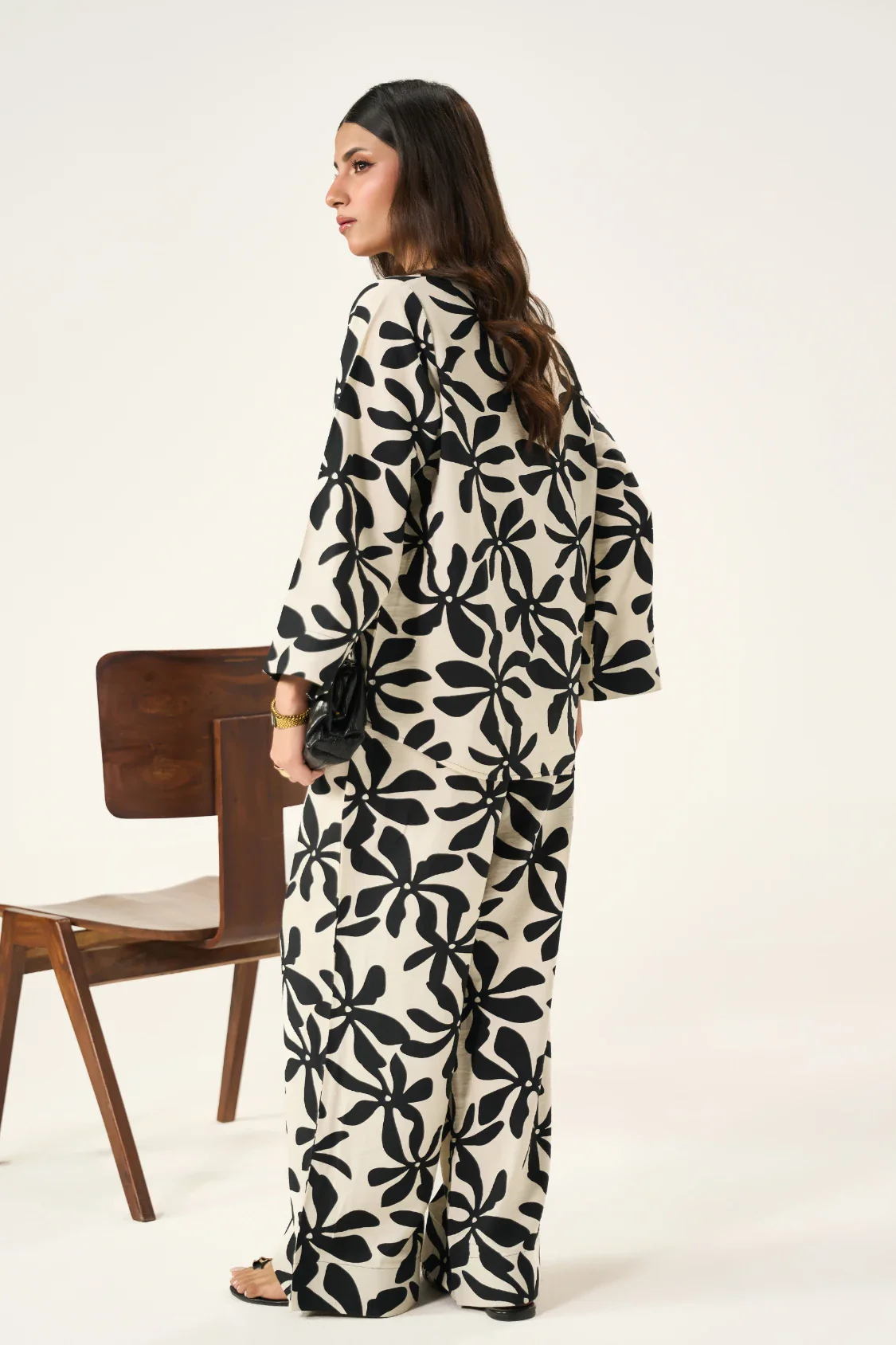 Flora Linen Co-Ord Set - Black & Cream - Image 3