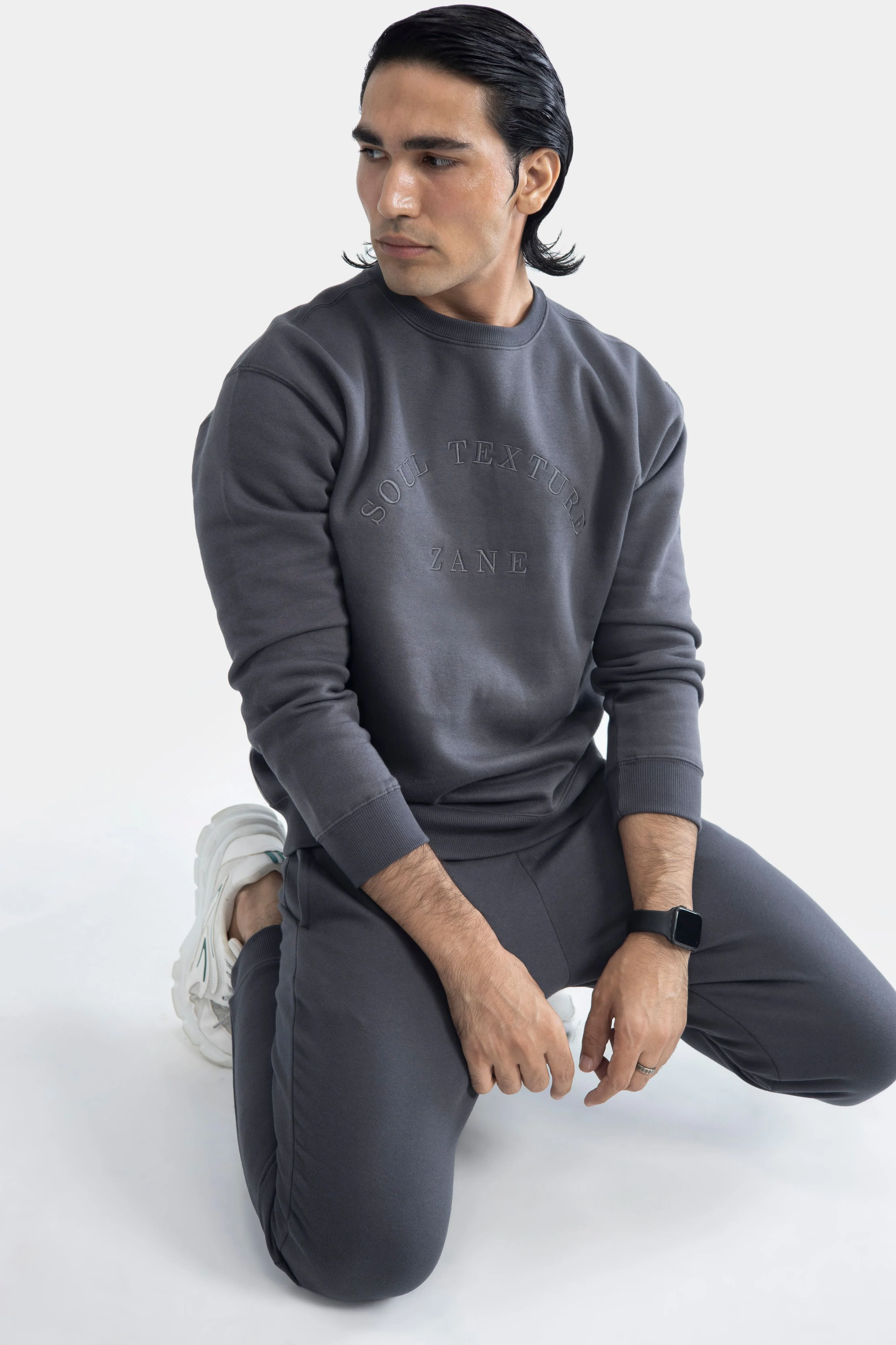 Drop Shoulder Embroidered Sweatshirt – Charcoal - Image 4