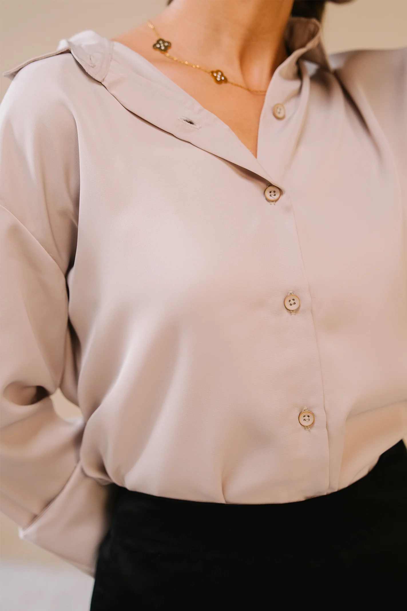 Satin button-down Shirt - Cream - Image 3