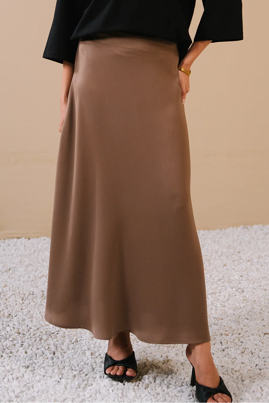 Textured Satin Skirt - Nude - Image 3